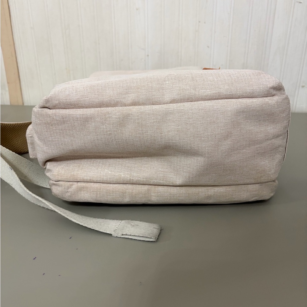 Nordace Cream Everyday Minimalist Backpack - Picture 11 of 13